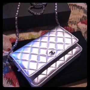 Silver Chanel